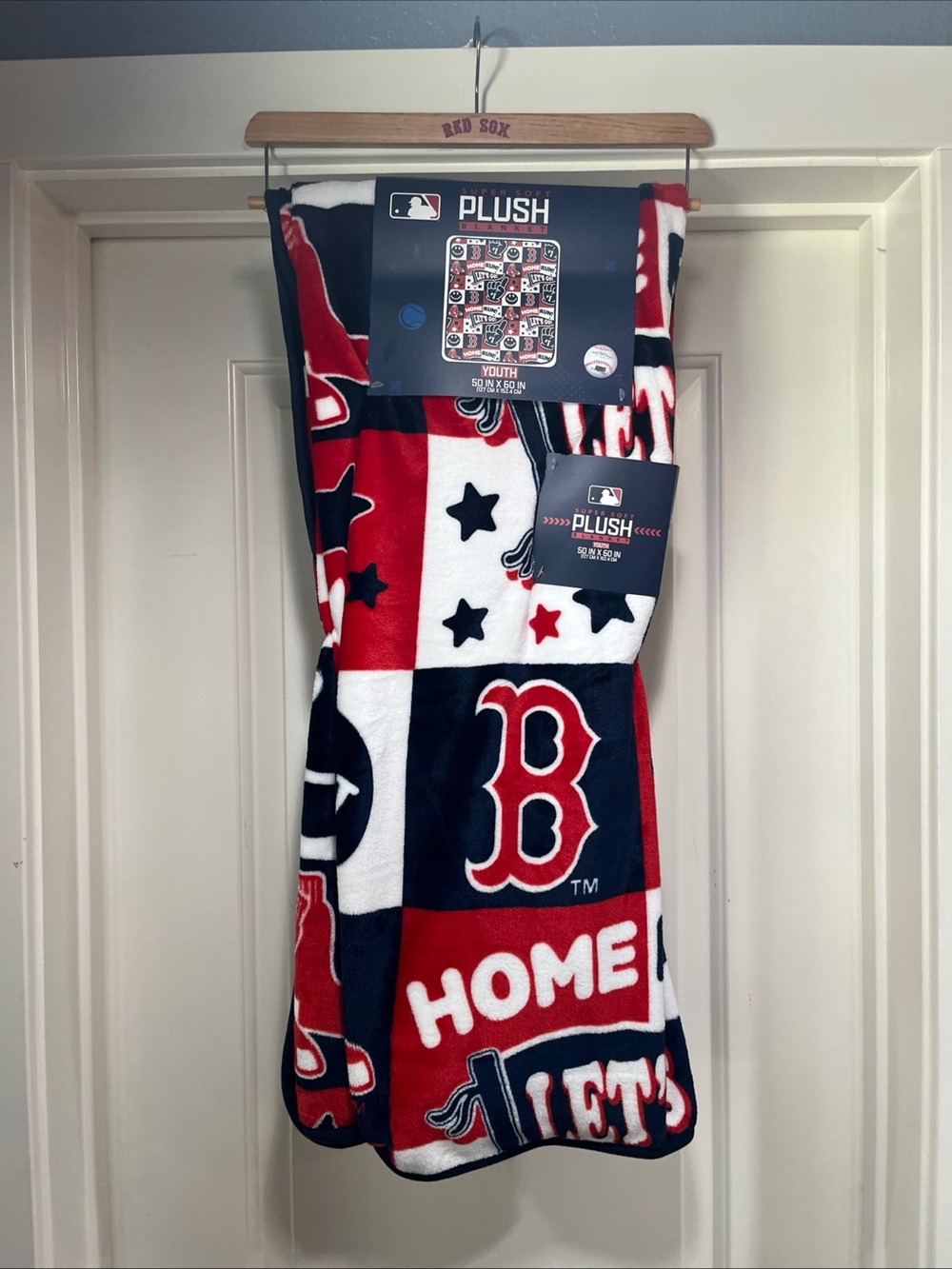 Boston Red Sox Super Soft Plush Blanket Youth 50 X 60 Throw Fleece New SEALED